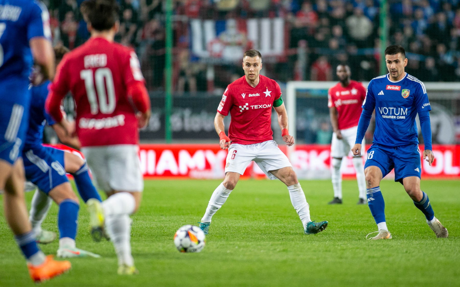 Igor Łasicki w meczu z Miedzią Legnica. Fot: Mateusz Kaleta/LoveKraków.pl