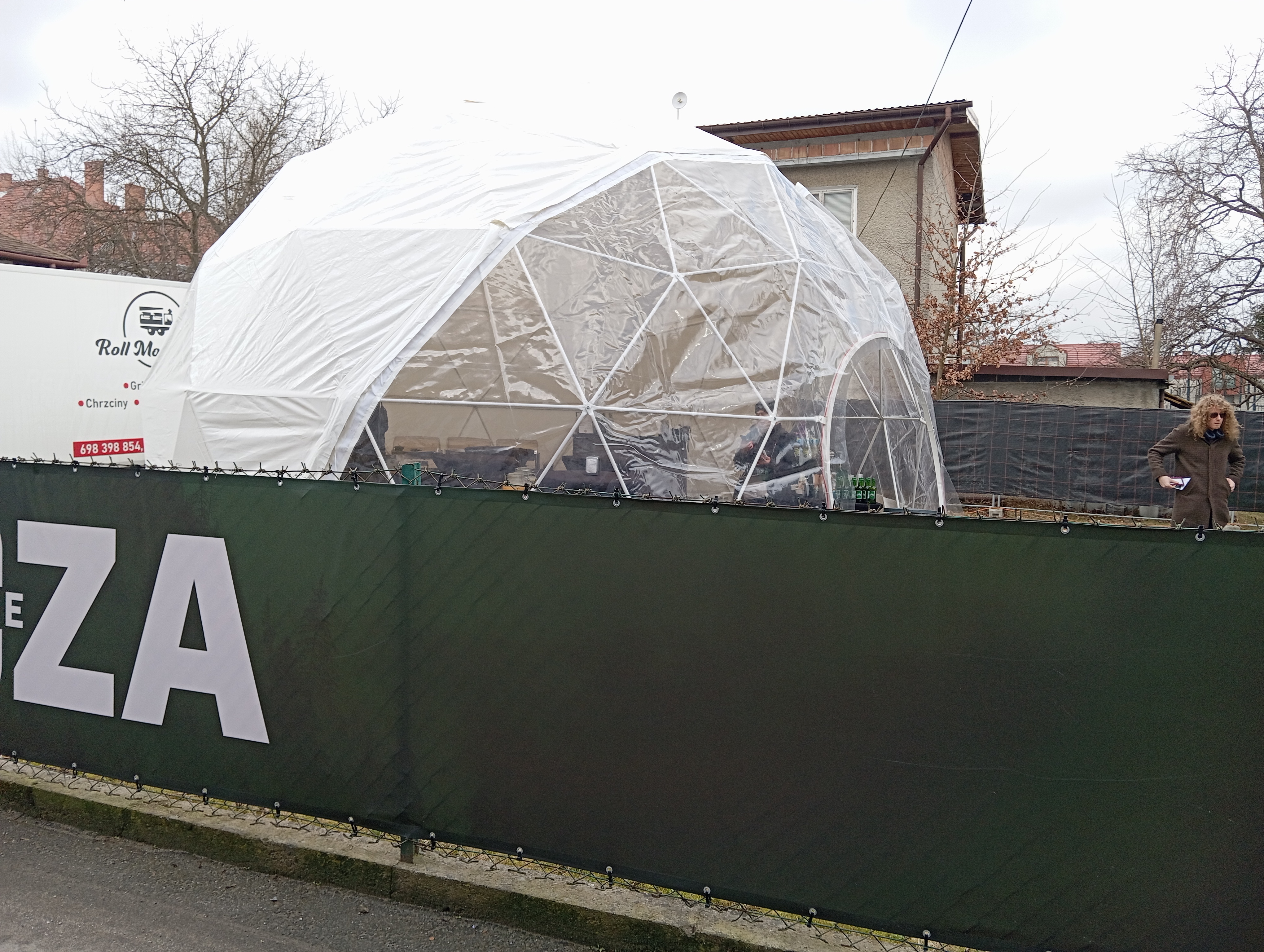 Namiot z cateringiem VIP. Fot. Michał Knura