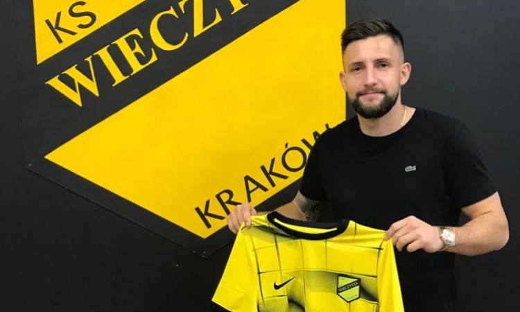 Eryk Sobków będzie grał z nr 9. Fot. Wieczysta Kraków